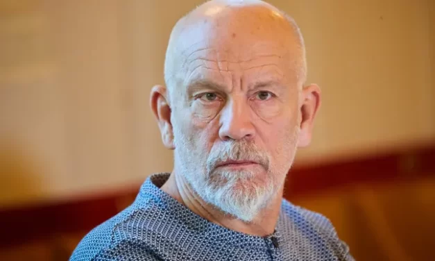 Şampiyonların Kahvaltısı’ını bir de John Malkovich’ten “oku”yun